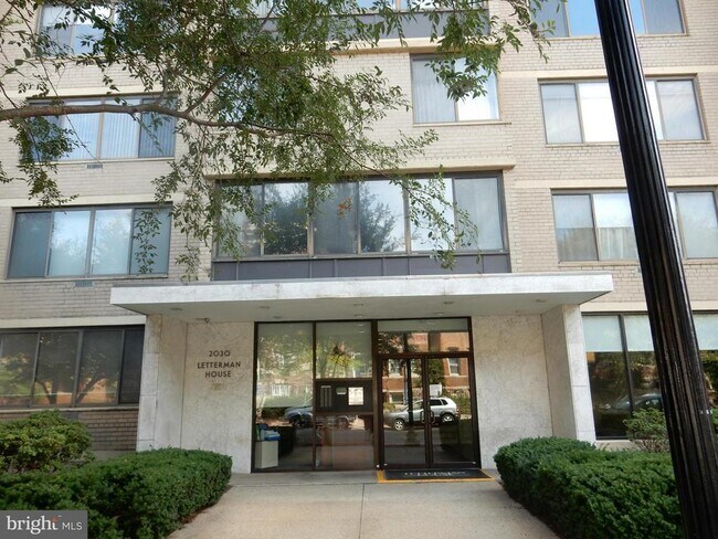 Building Photo - 2030 F St NW