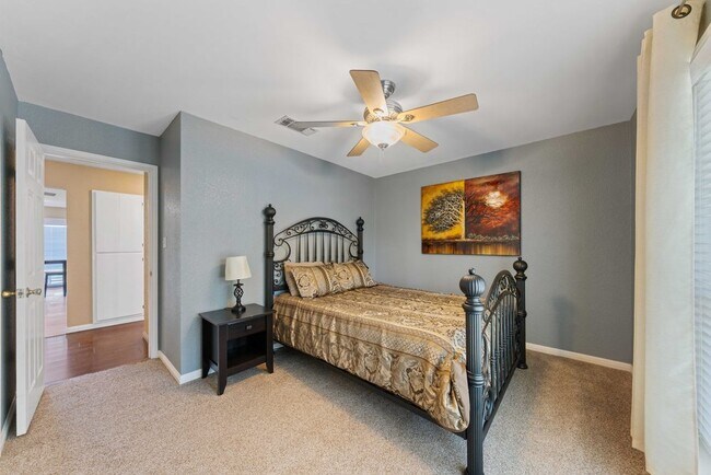 Building Photo - Charming 3-Bed Home with Fireplace & Garage in New Braunfels – 1,505 Sq Ft of Comfort