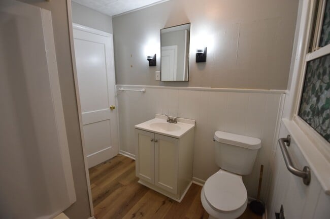 Building Photo - Fortville 3 bedroom Home