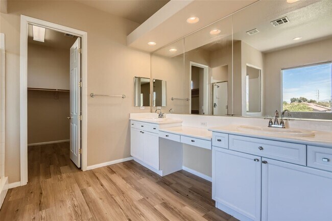 Building Photo - (COMING SOON) LUXURY HOME Located in PRESTIGIOUS SOUTHERN HIGHLANDS GUARD-GATED COMMUNITY!