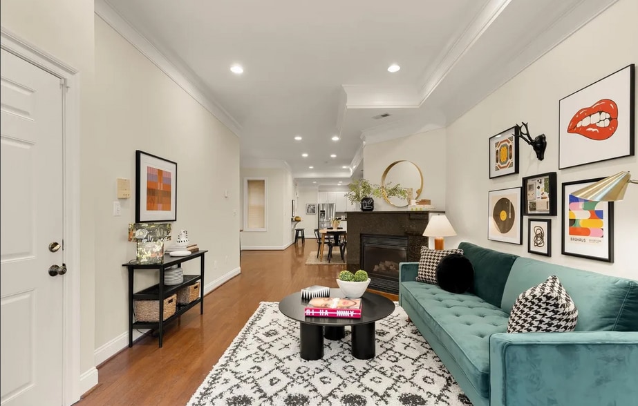 Building Photo - 1512 Park Rd NW