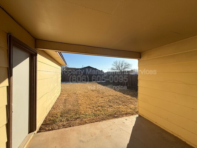 Building Photo - 5523 Fordham St