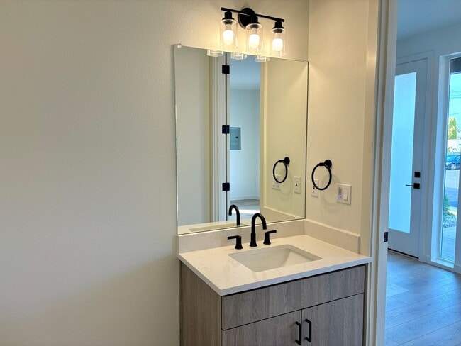 Building Photo - St. Johns New Build - Bright and Spacious End Unit 2 Bedroom with A/C, Washer/Dryer and Private P...