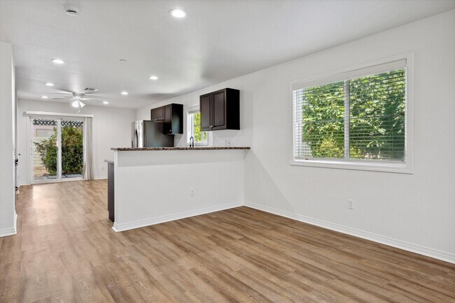 Building Photo - 51735 Avenida Obregon