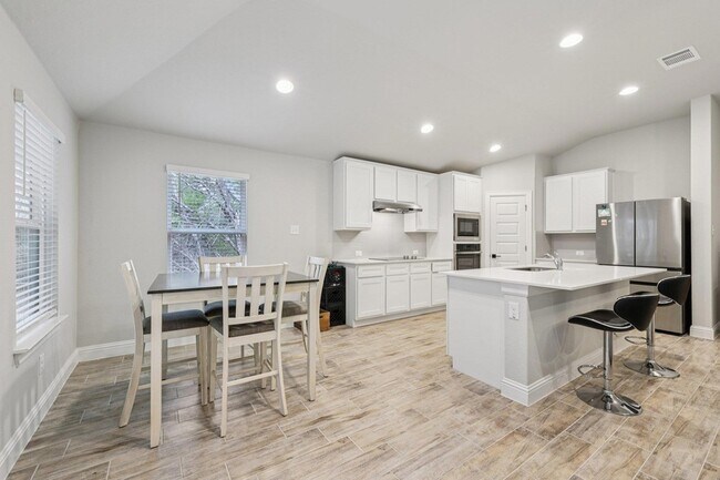 Building Photo - 21709 Osage Ln