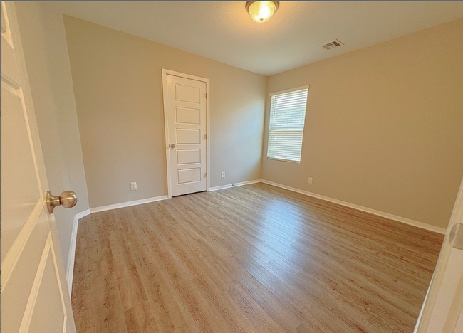 Building Photo - 16207 S 87th E Ave