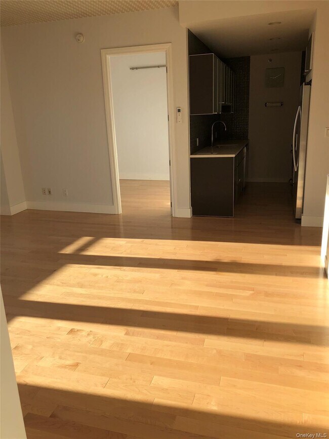 Building Photo - 10-63-50 Jackson Ave