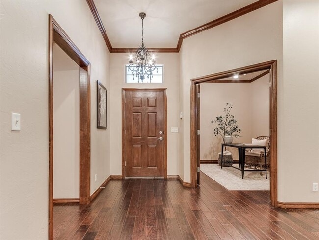 Building Photo - 16616 Hardwood Pl