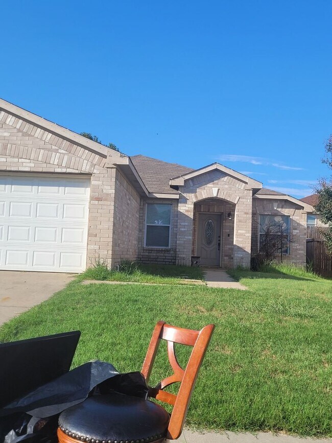 Building Photo - Great 3 bedroom in Meadowbrook area! Ask a...