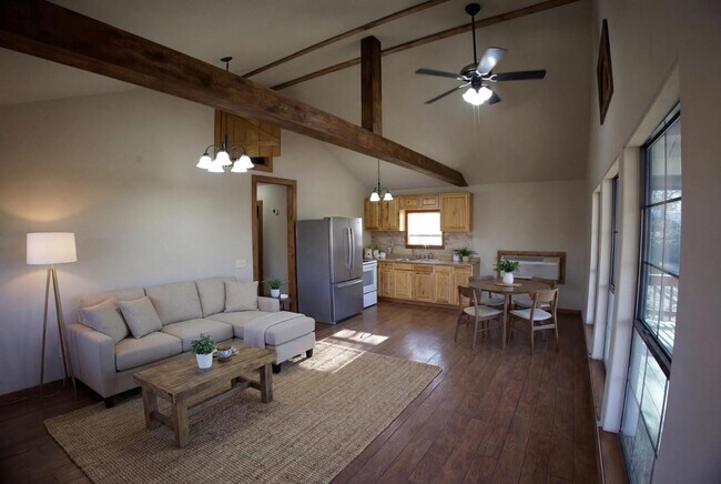 Building Photo - 343 Knob Hl Cir
