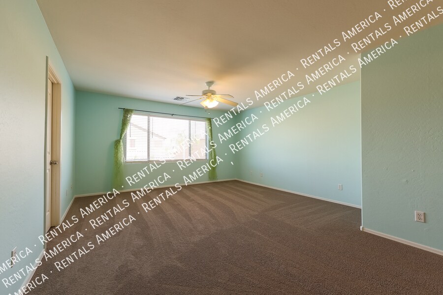 Building Photo - 3368 E Lafayette Ave