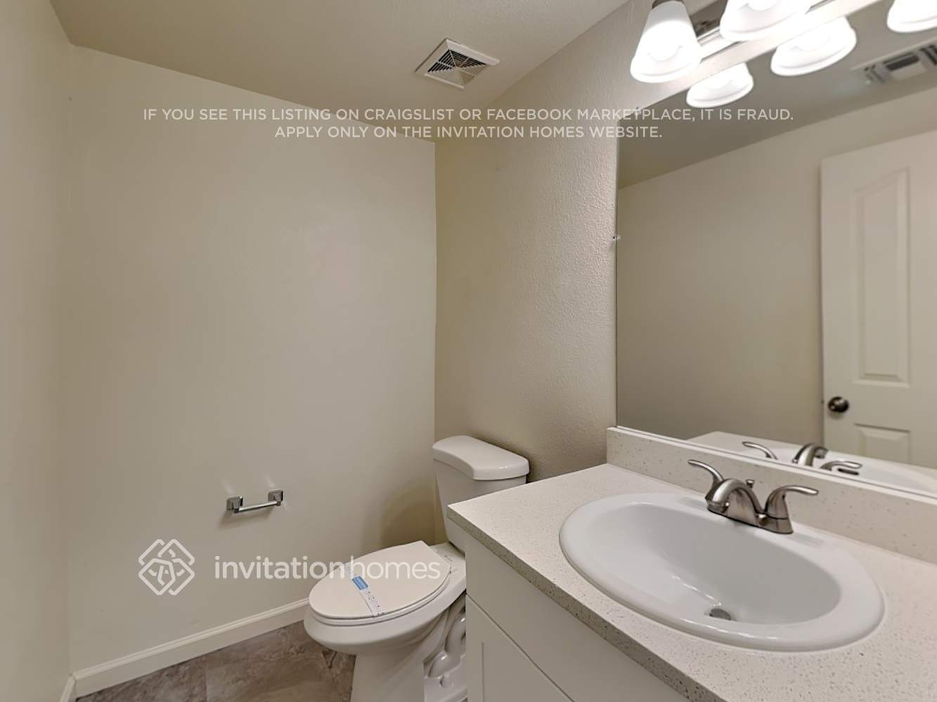 Building Photo - 5853 E Hoover Ave