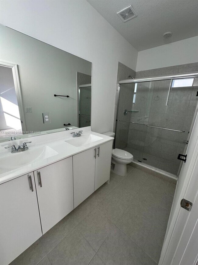 Building Photo - 12848 SW 232nd Ter