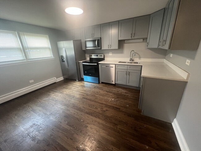 Building Photo - 6412 S Evans Ave
