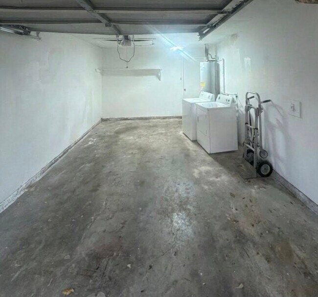 Building Photo - 5610 Arthington Ave