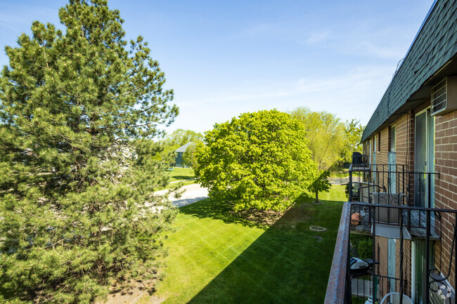 Interior Photo - Medinah Terrace of Itasca