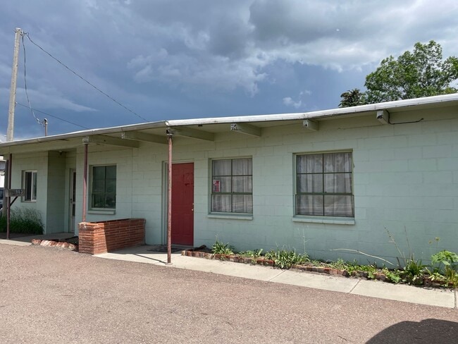 Building Photo - Business Space or Private Residence or Both! Or More?