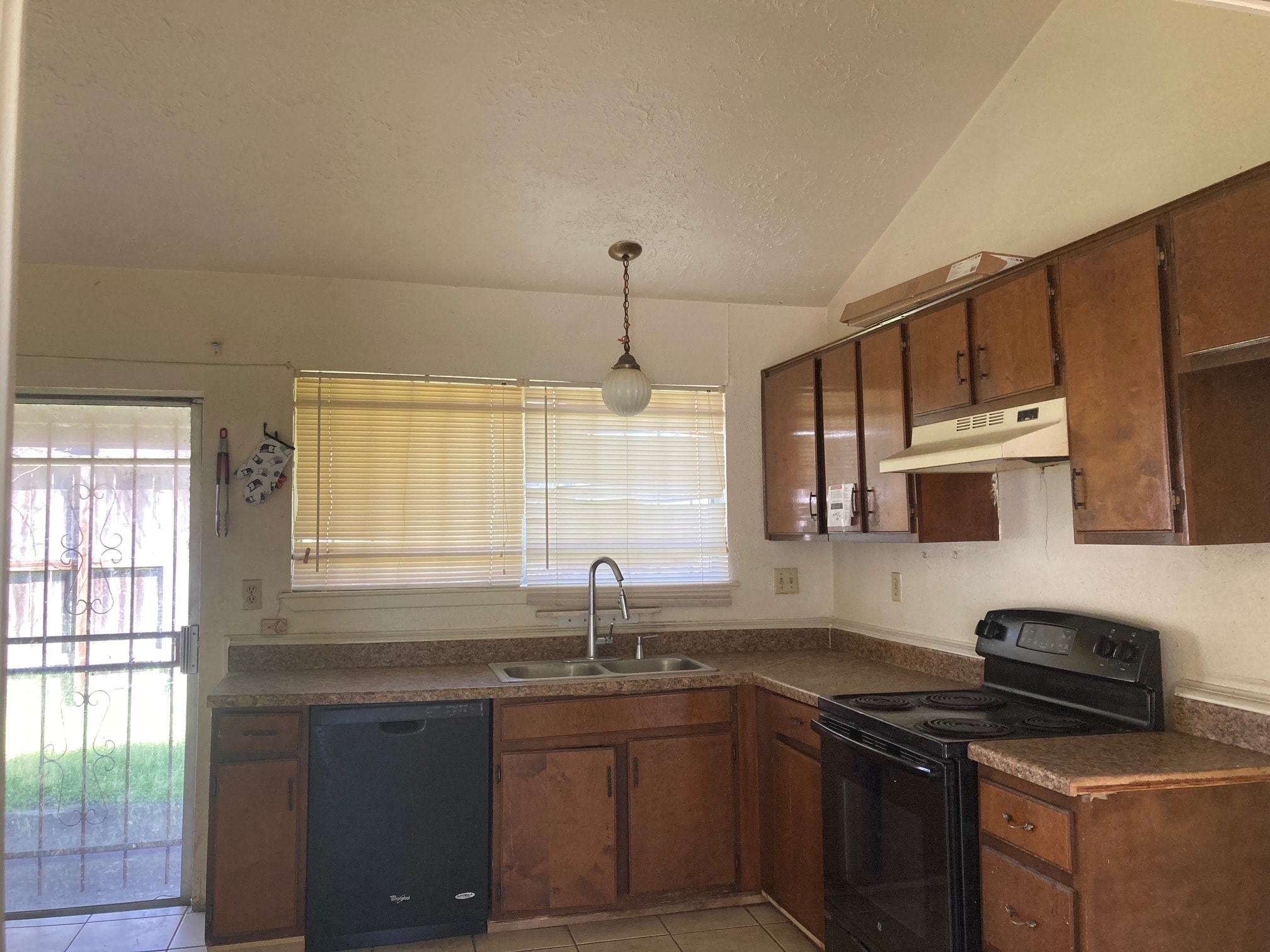 Building Photo - 7750 Water Park Ln