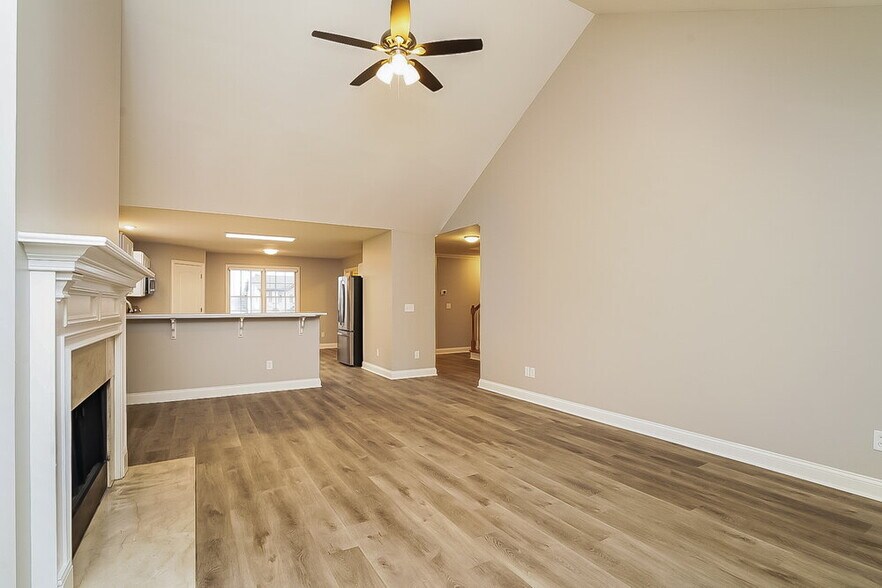 Building Photo - 505 Hopewood Ct