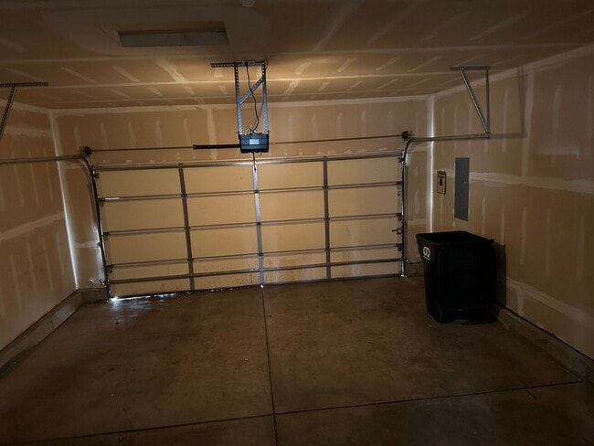 Building Photo - CHARMING 3BD TOWNHOME IN GATED COMMUNITY JUST MINUTES FROM PETERSON AFB & FORT CARSON - Security ...