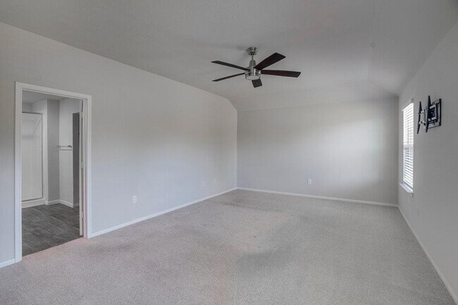 Building Photo - 13804 Cantarra Dr