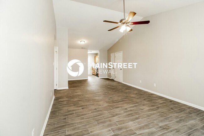 Building Photo - 3 Bedroom Pet-Friendly Home in Winston-Sal...