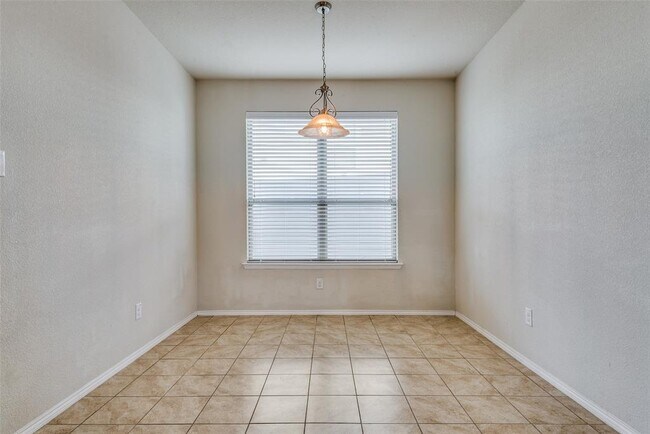 Building Photo - 712 Whitemarsh Dr
