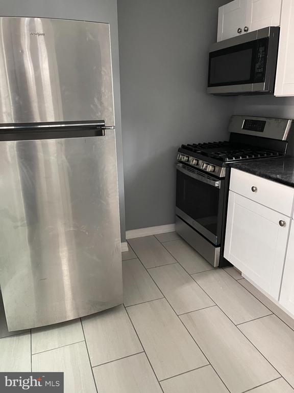 Building Photo - 3102 Hartville St