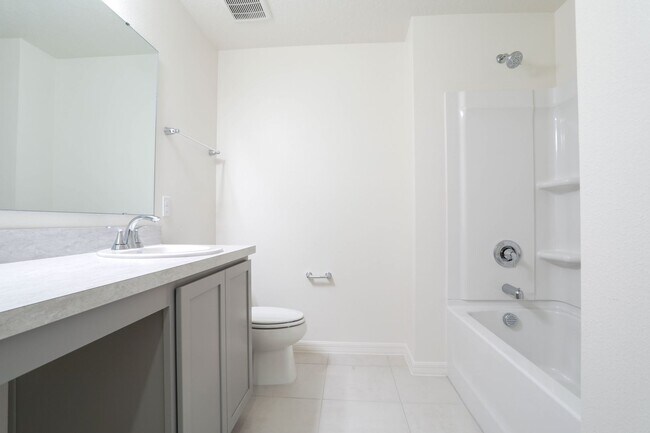 Building Photo - 2950 Lavanda Dr