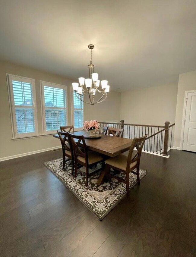 Dining Area - 3975 Redwood Dr