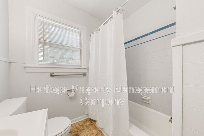 Building Photo - 231 Alexander Hamilton Dr