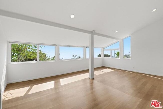 Building Photo - 18149 Wakecrest Dr