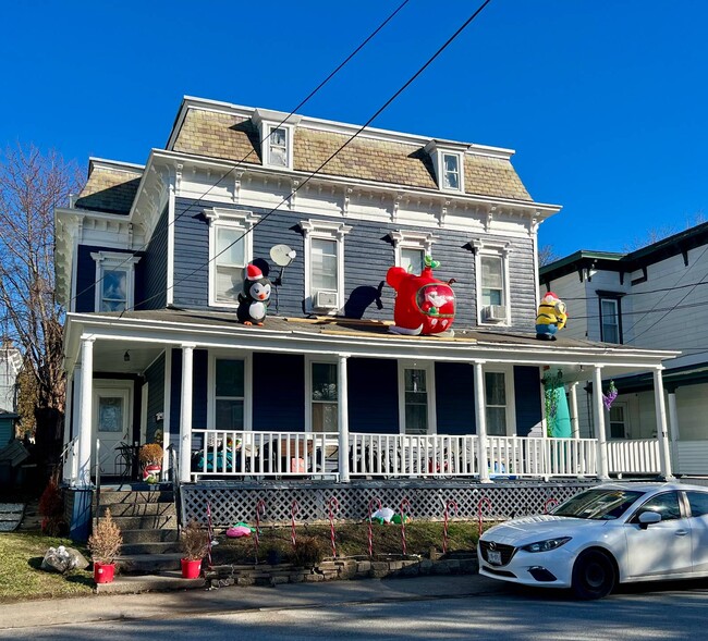 Primary Photo - 19 Bunn St