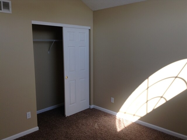 Building Photo - 417 Blue Bell Court