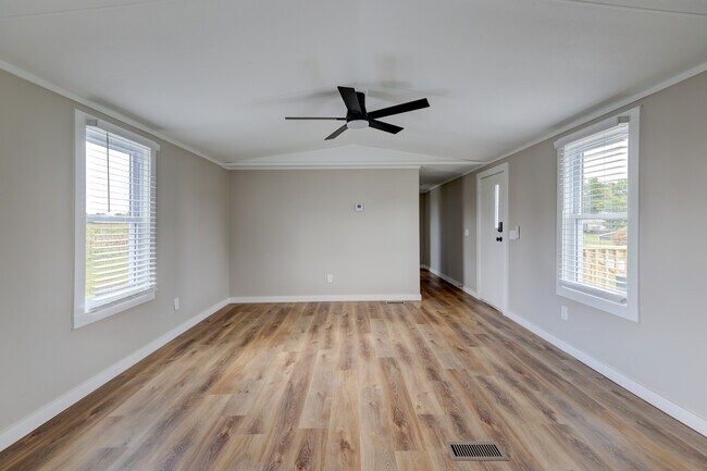 Building Photo - 295 Seays Rd