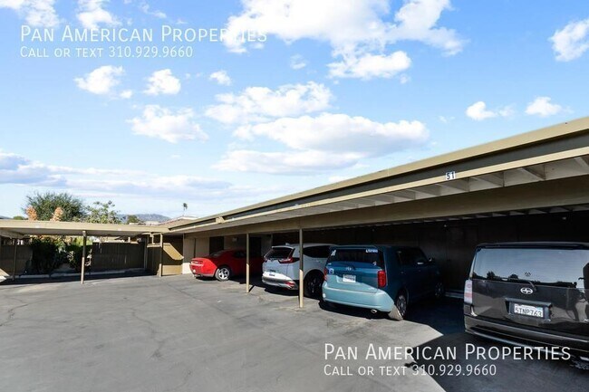 Building Photo - 440 Vista Dr