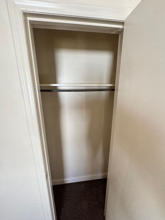 Building Photo - 2/1 in City of Shelby