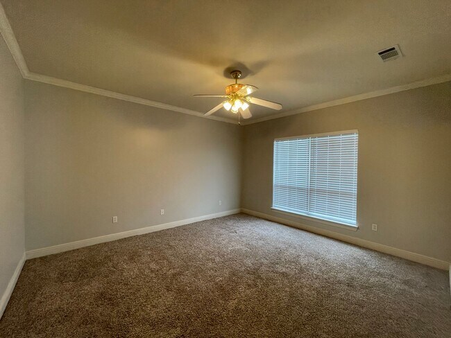 Building Photo - 10580 Springglen Ct
