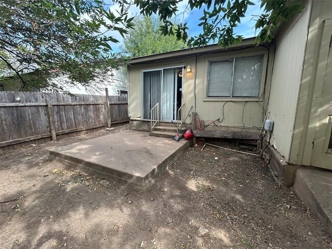 Building Photo - 10440 Doc Holliday Trail