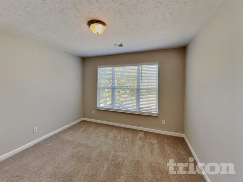 Building Photo - 130 Ivy Hill Ln