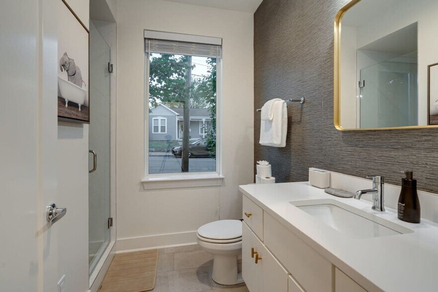 Building Photo - 1035a Scovel St