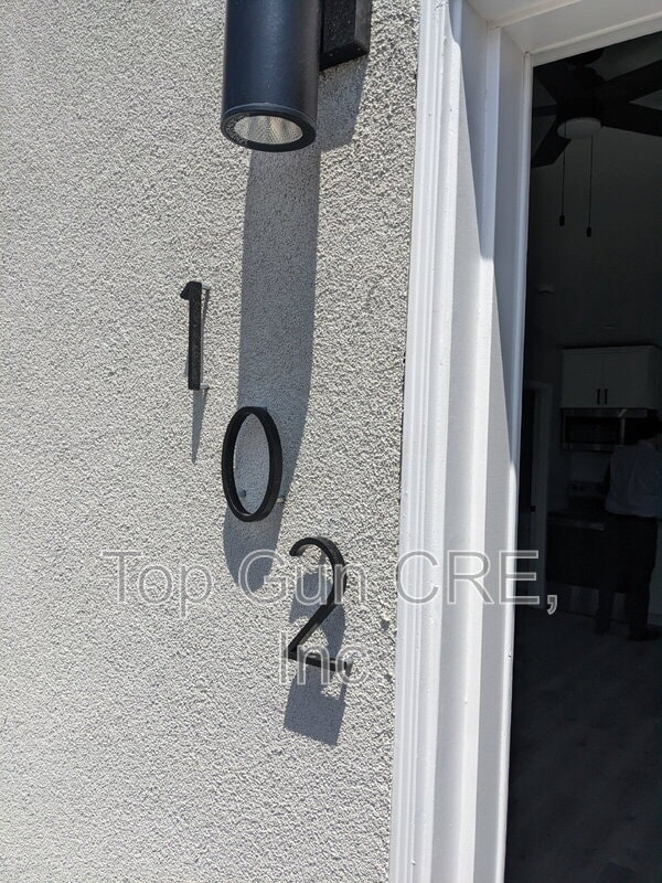 Building Photo - 4343 Bancroft St