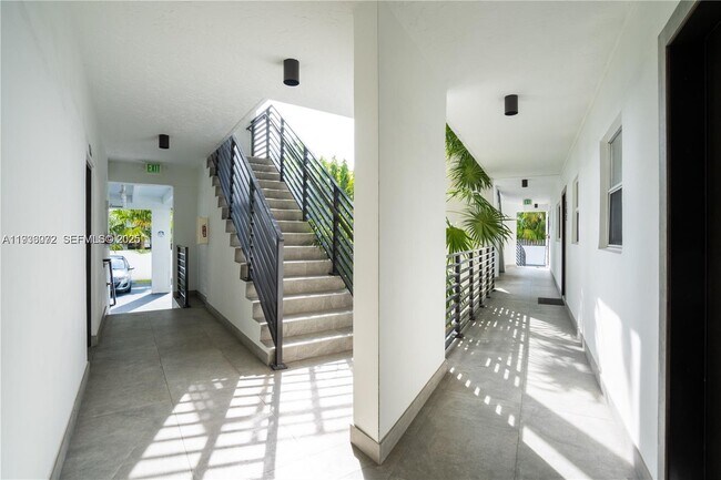 Building Photo - 1840 Jefferson Ave