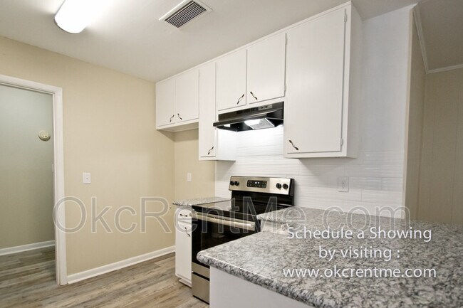 Building Photo - 1100 Belair Rd