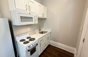 Building Photo - Jefferson 2724