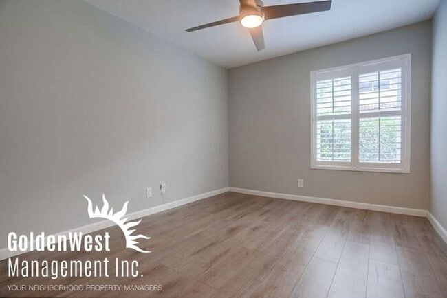 Building Photo - Upgraded 1Bdm 1Ba Condo in Beautiful Del Mar
