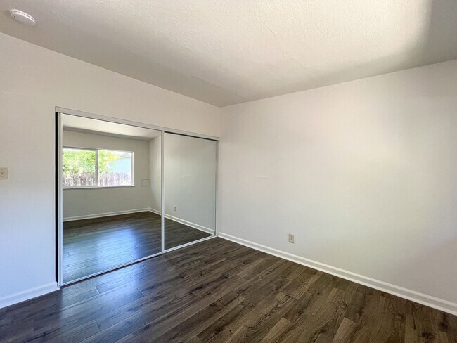 Building Photo - 1644 F St