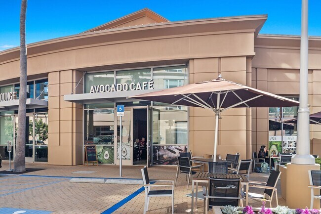 Building Photo - Spacious Irvine Financial District Condo with Full Service Amenities