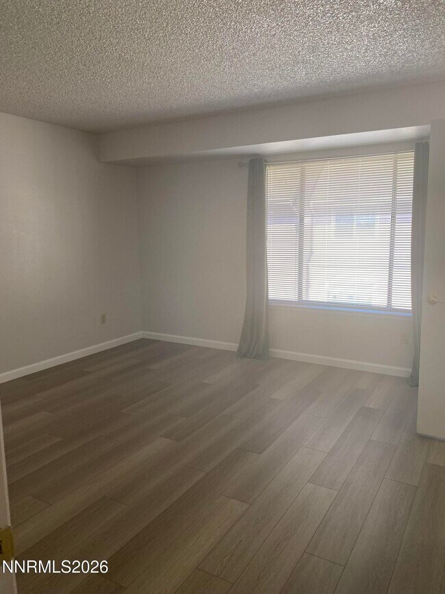 Building Photo - 2875 Idlewild Dr