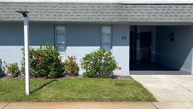 Building Photo - Beautifully Remodeled Ground Floor 2-Bedro...